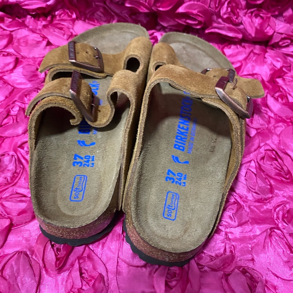 Birkenstock Tan Suede Sandals - Picture 5 of 7